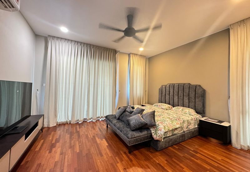 Isle of Botanica, Setia Eco Glades