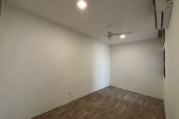 LakeFront Residence Cyberjaya