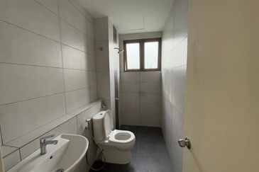 Lake Point Residence