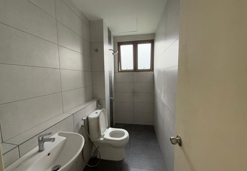 Lake Point Residence