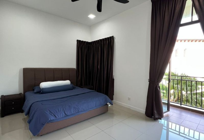 Isle of Kamares, Setia Eco Glades