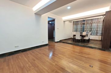 Hijau Apartment (Ukay Heights)