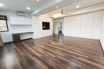 Hijau Apartment (Ukay Heights)