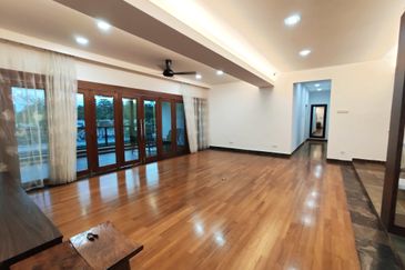 Hijau Apartment (Ukay Heights)