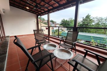 Hijau Apartment (Ukay Heights)