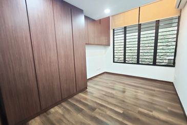 Hijau Apartment (Ukay Heights)