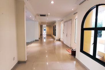 Ampang Hilir Bungalow by the lake