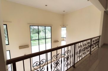 Ampang Hilir Bungalow by the lake