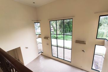 Ampang Hilir Bungalow by the lake