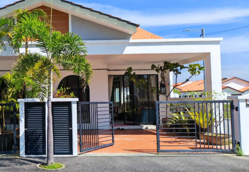 Spanish Gardens by The Water