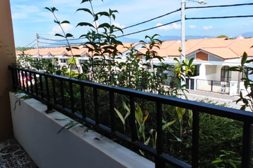 Spanish Gardens by The Water