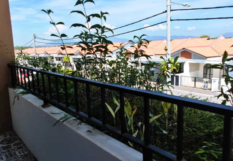 Spanish Gardens by The Water