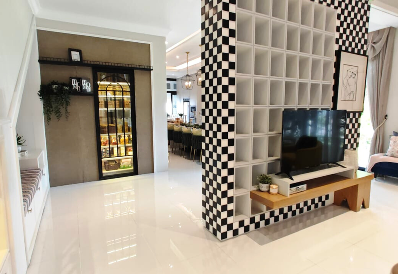 Spanish Gardens by The Water