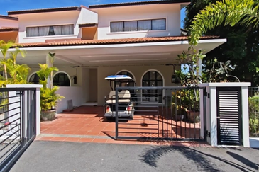 Spanish Gardens by The Water