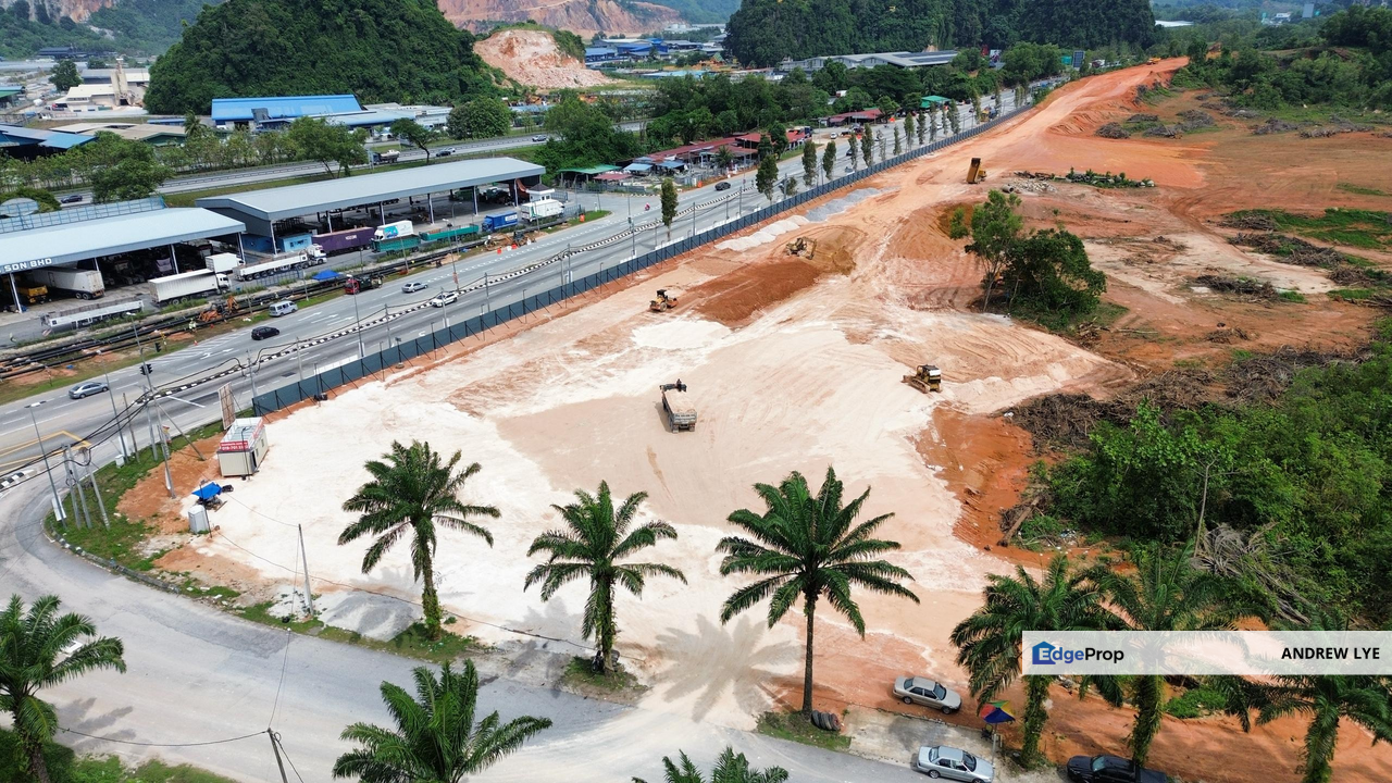 SIMPANG PULAI - GOPENG AVANTE NEW DOUBLE STOREY SHOPLOT FOR SALE , Perak, Ipoh