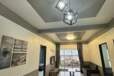 Cameron Emerald Avenue Apartment