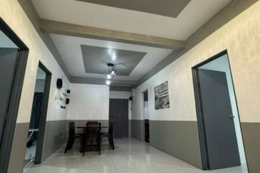 Cameron Emerald Avenue Apartment