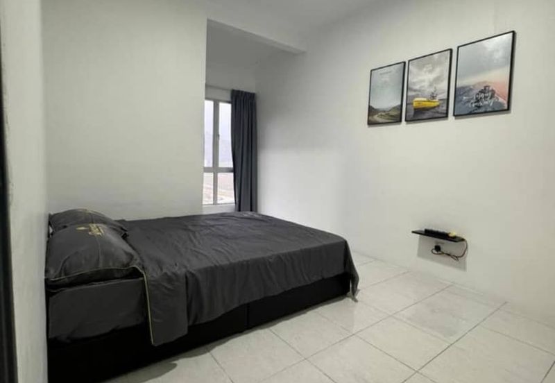 Cameron Emerald Avenue Apartment