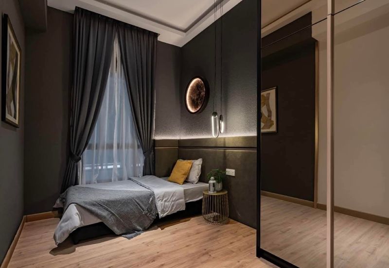 Piccadilly Service Residence @ Greentown