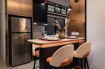 Piccadilly Service Residence @ Greentown