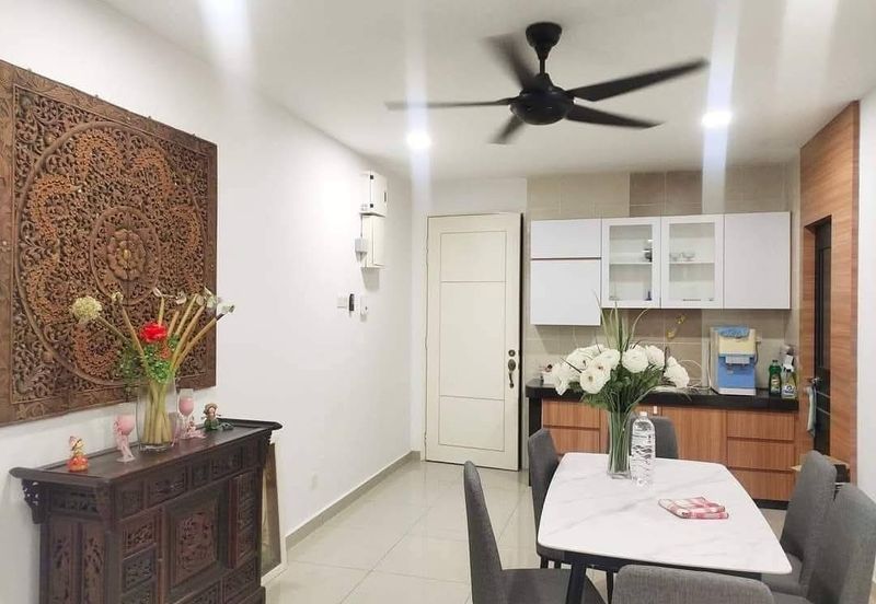 Upper East @ Tiger Lane