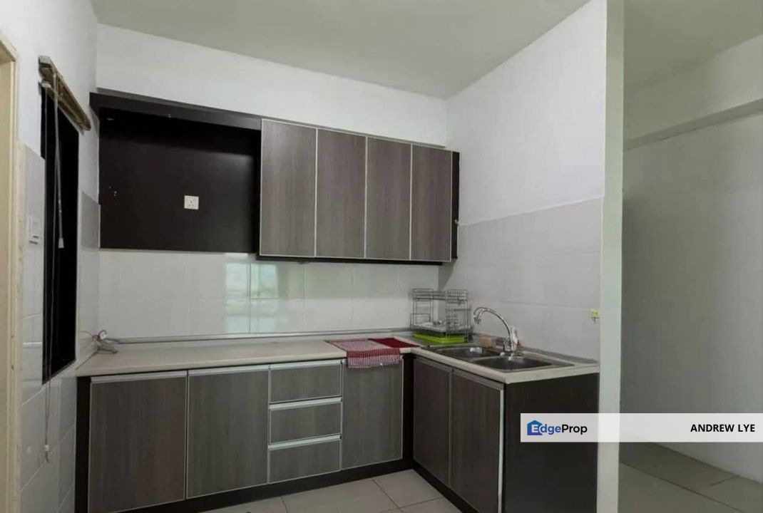 Kinta Riverfront Condominium Corner Unit For Sale , Perak, Ipoh