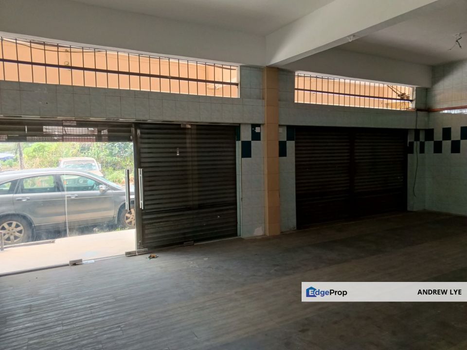 Lahat Pasir Wang Adjoining Shoplot Ground Floor For Rent , Perak, Lahat