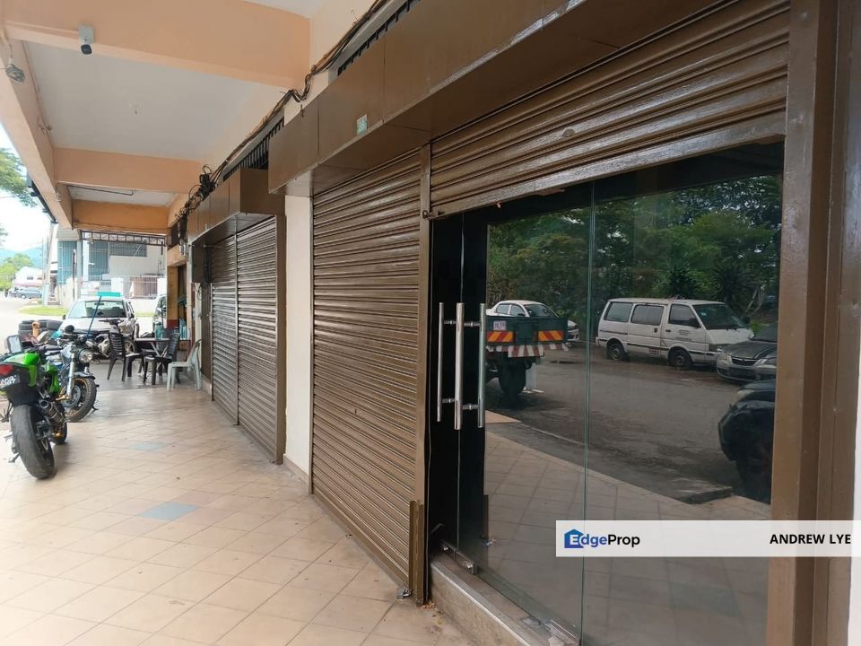 Lahat Pasir Wang Adjoining Shoplot Ground Floor For Rent , Perak, Lahat