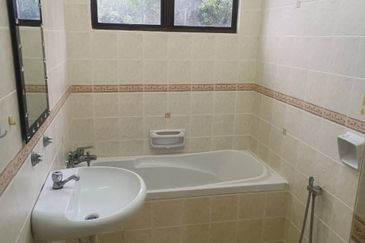 MERU VALLEY RESORT (GOLF VISTA APARTMENT