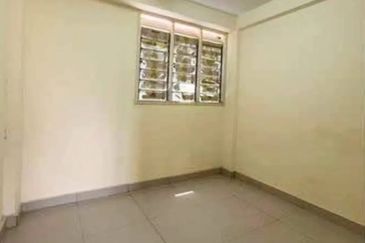 RUMAH PANGSA MENGLEMBU