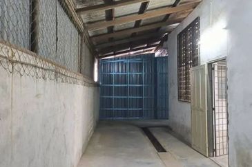 Pengkalan Station 18