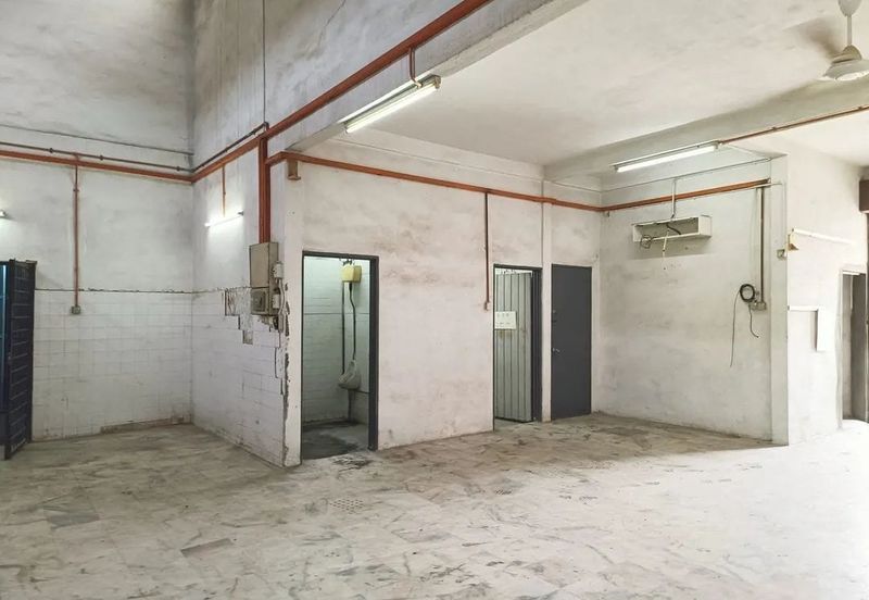 Pengkalan Station 18