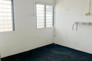 Pengkalan Station 18