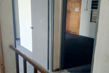 Pengkalan Station 18