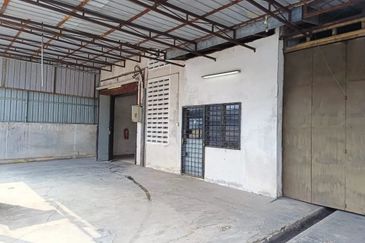 Pengkalan Station 18