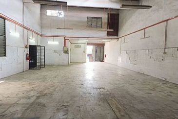 Pengkalan Station 18