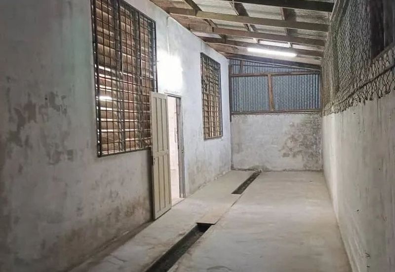 Pengkalan Station 18