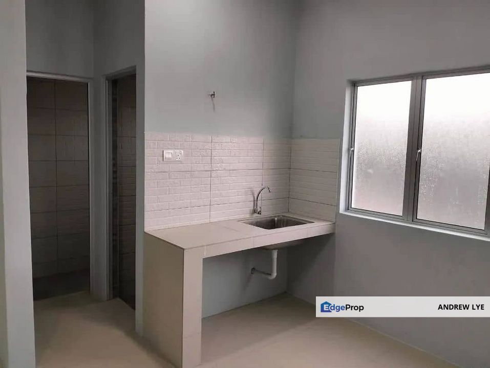 Menglembu Shoplot 1st Floor For Rent, Perak, Ipoh