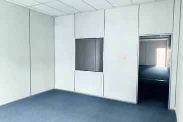 Airport Square (Taman Maju Rapat)