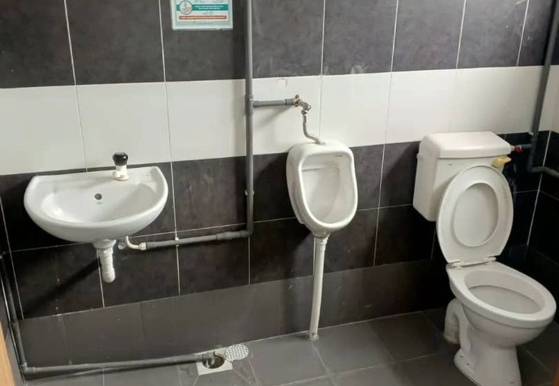 Airport Square (Taman Maju Rapat)