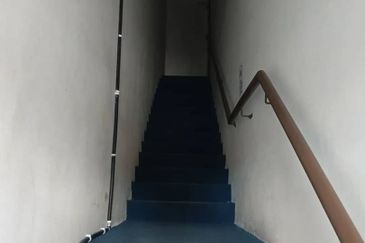 Airport Square (Taman Maju Rapat)