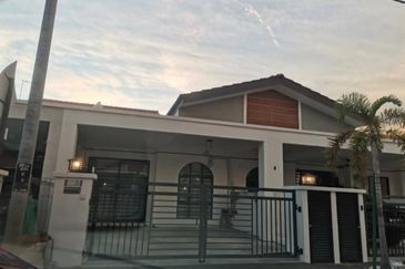 Spanish Gardens by The Water