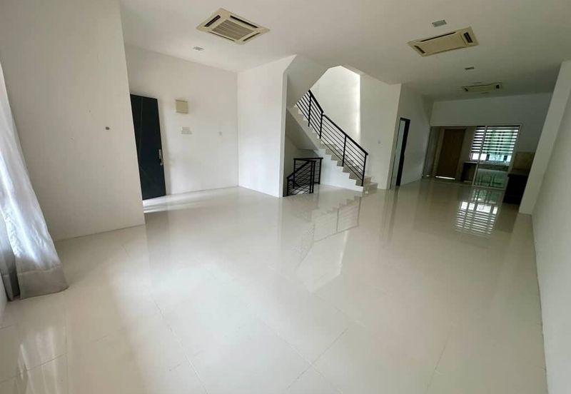 Panorama Lapangan Perdana