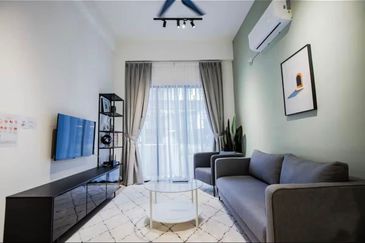 THE COVE HILLSIDE RESIDENCE