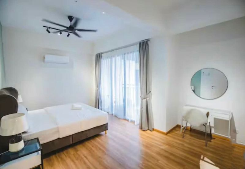 THE COVE HILLSIDE RESIDENCE