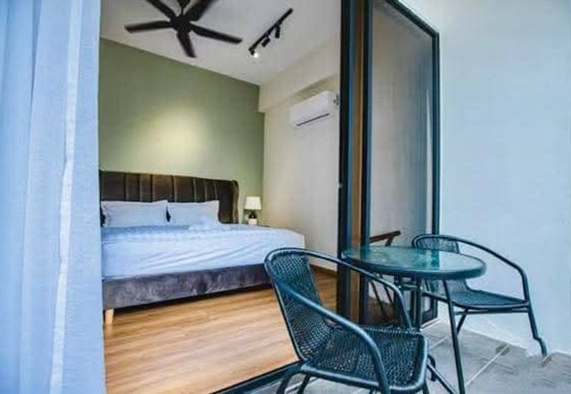 THE COVE HILLSIDE RESIDENCE