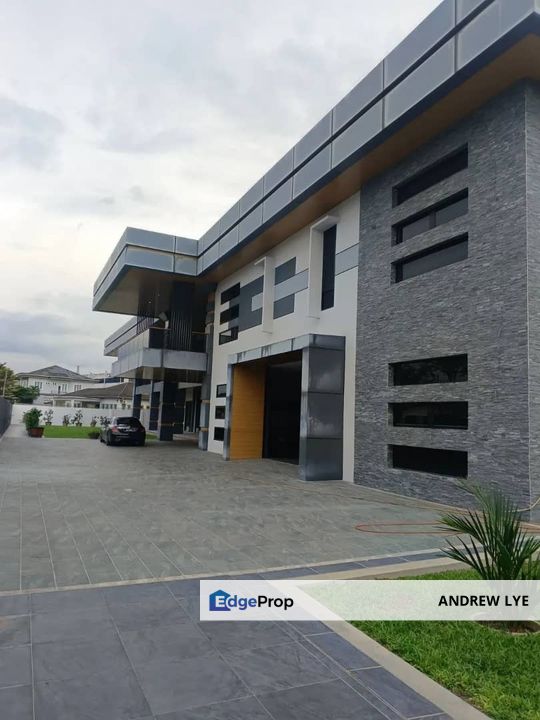 IPOH CENTRE DOUBLE STOREY BUNGALOW FOR RENT , Perak, Ipoh