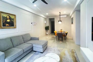 THE COVE HILLSIDE RESIDENCE