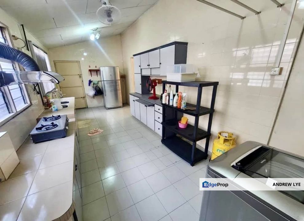 Taman Ipoh Perdana 2.5 Storey Semi Detached House For Sale , Perak, Kinta