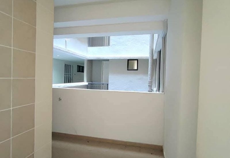 Upper East @ Tiger Lane